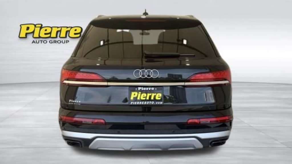 Used 2025 Audi Q7 Premium Plus