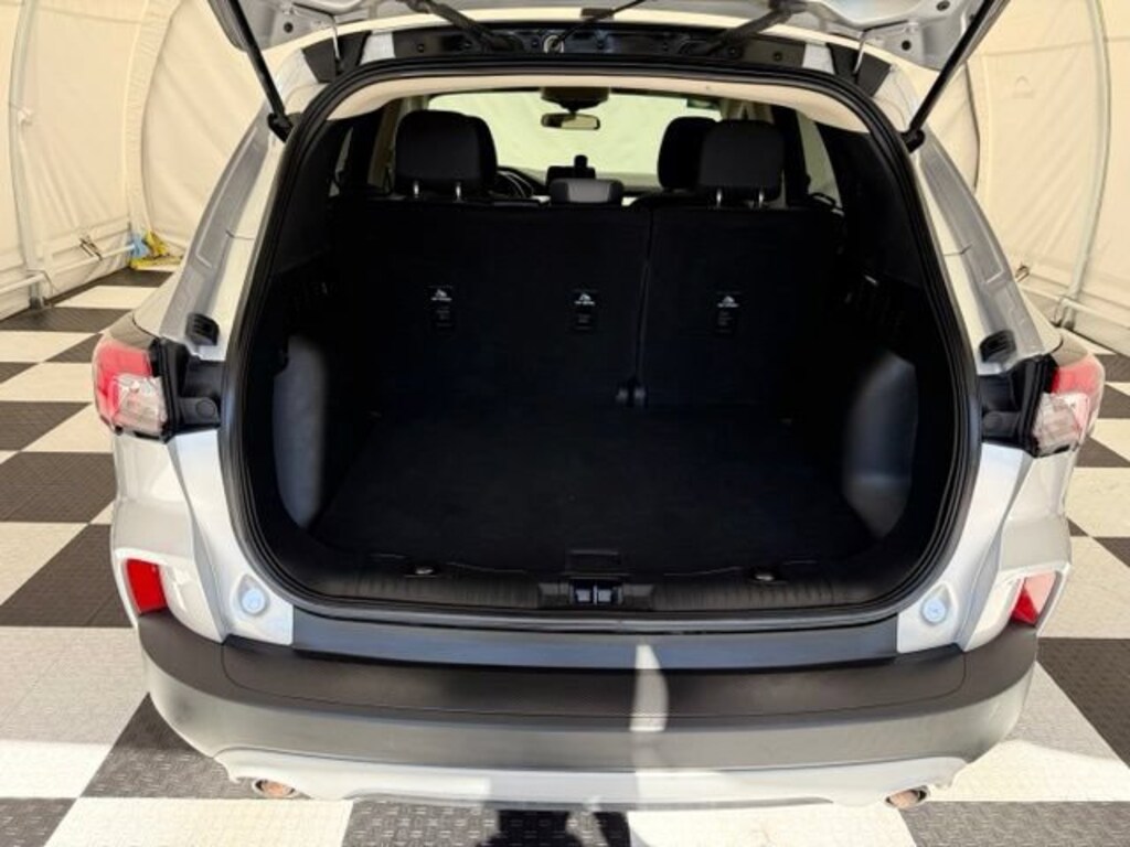 Used 2020 Ford Escape SE