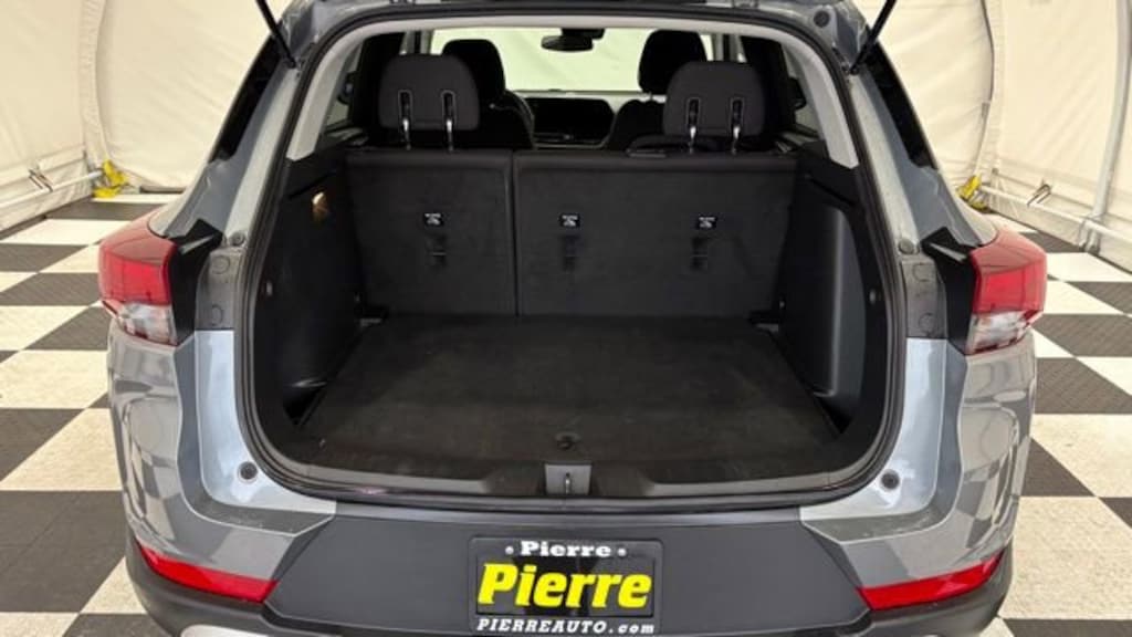 Used 2025 Chevrolet Trailblazer LT SUV