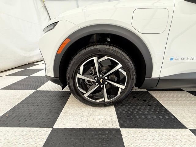 2026 Chevrolet Equinox EV 2LT - Photo 10