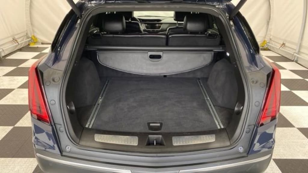 Used 2025 CADILLAC XT5 Premium Luxury SUV