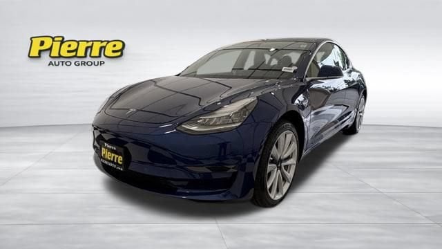 2019 Tesla Model 3 Rear-Wheel Drive Mid Range's photo