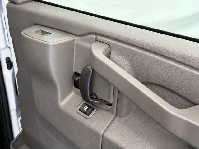 2026 Chevrolet Express Cargo Work Van - Photo 19