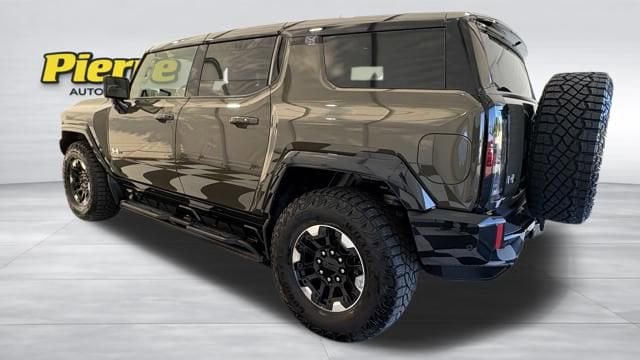Used 2025 GMC HUMMER EV 2X with VIN 1GKB0NDE9SU104241 for sale in Seattle, WA