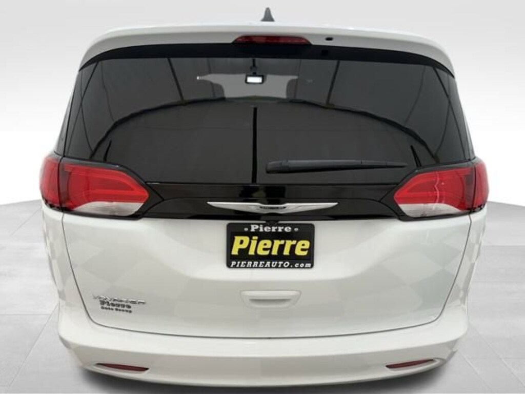 Used 2023 Chrysler Voyager LX