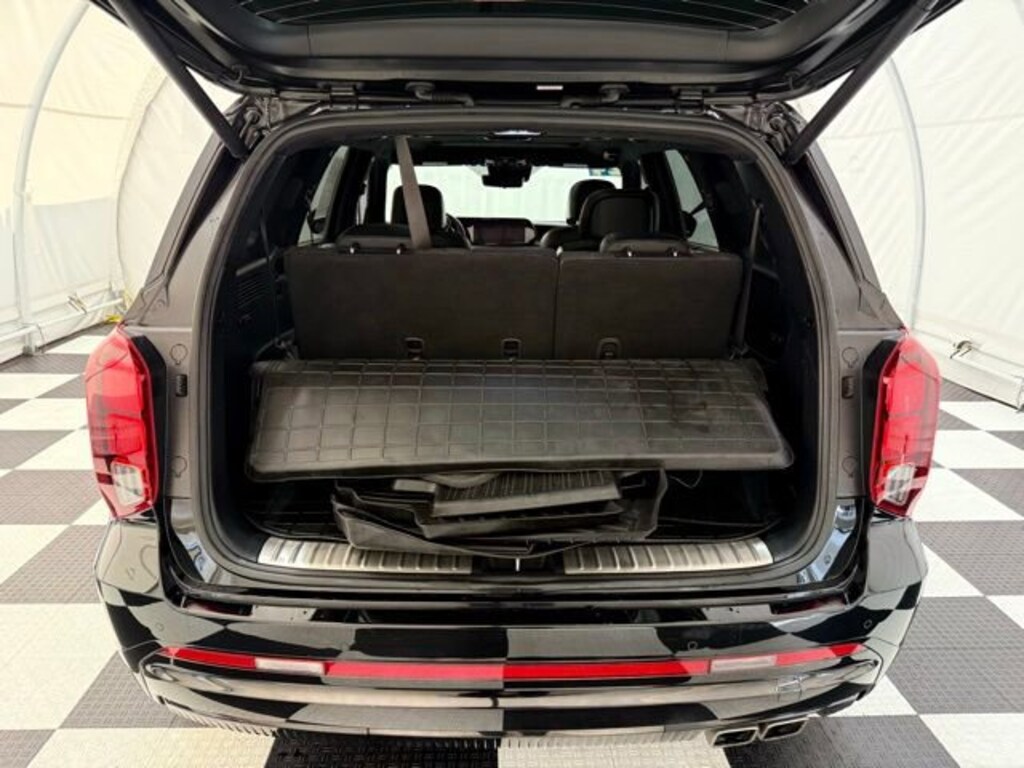 Used 2024 Hyundai Palisade Calligraphy Night Edition