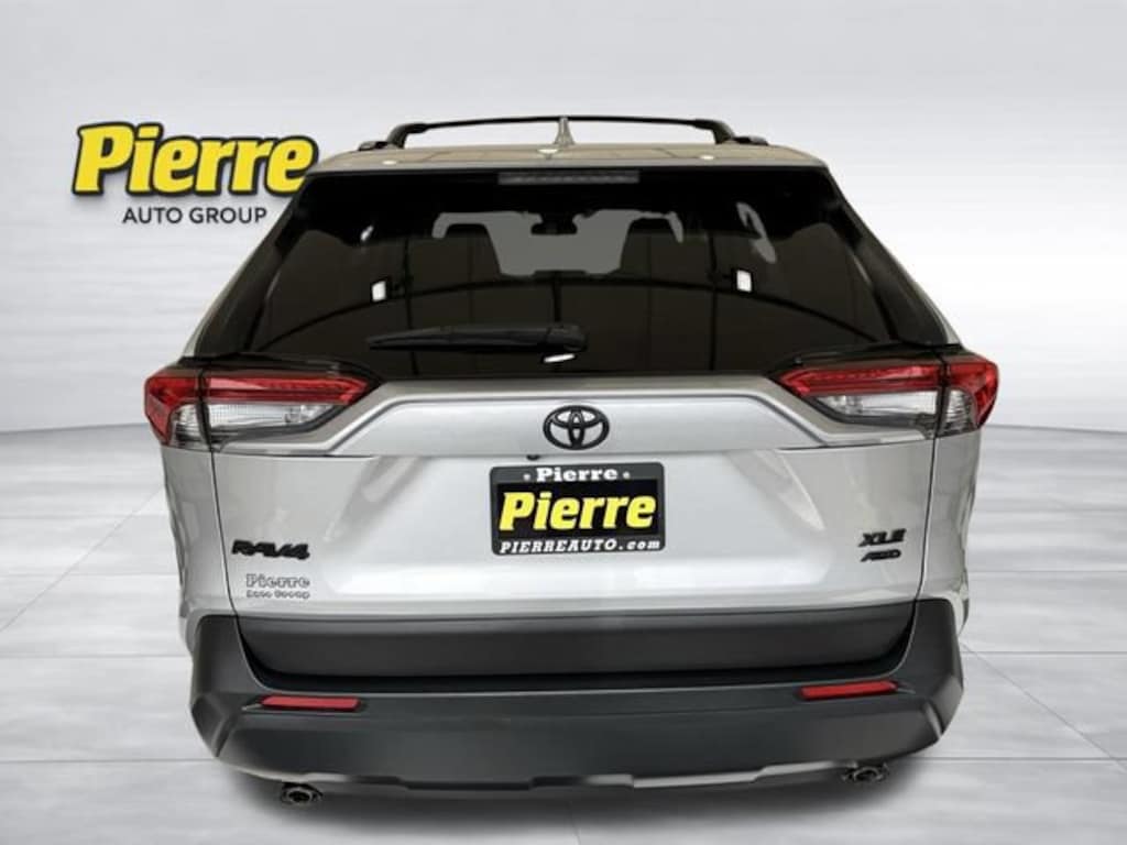 Used 2025 Toyota RAV4 XLE