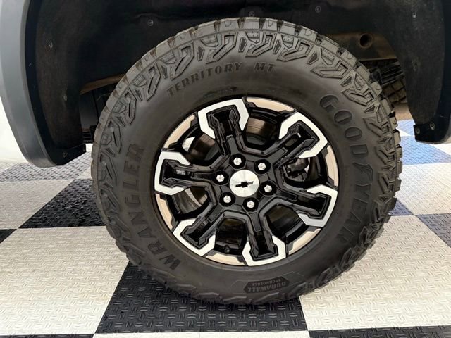 2024 Chevrolet Silverado 1500 ZR2 - Photo 11