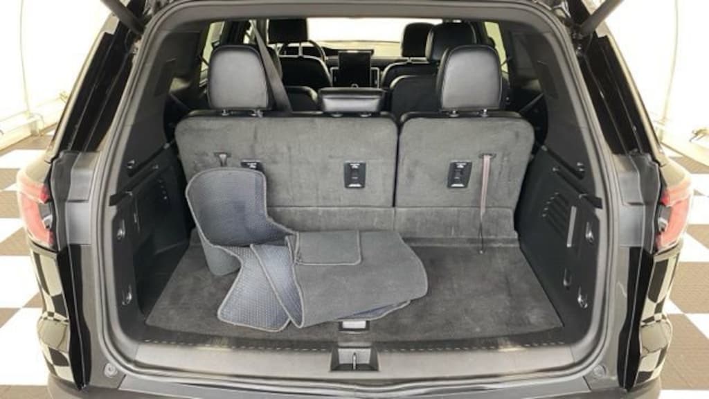 Used 2024 GMC Acadia Elevation SUV