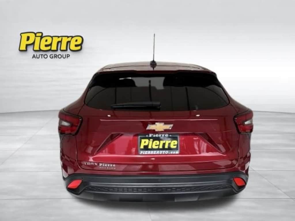Used 2025 Chevrolet Trax LS SUV