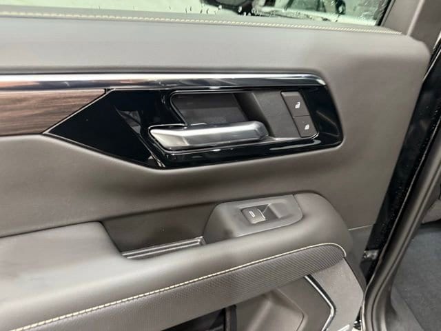 2026 Chevrolet Tahoe Premier - Photo 23