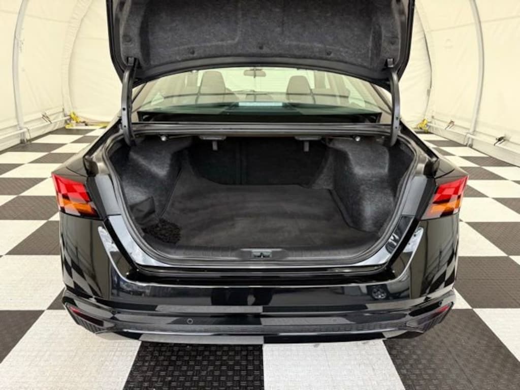 Used 2025 Nissan Altima SV