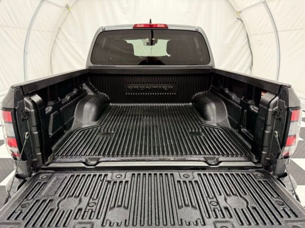 Used 2023 Nissan Frontier SV