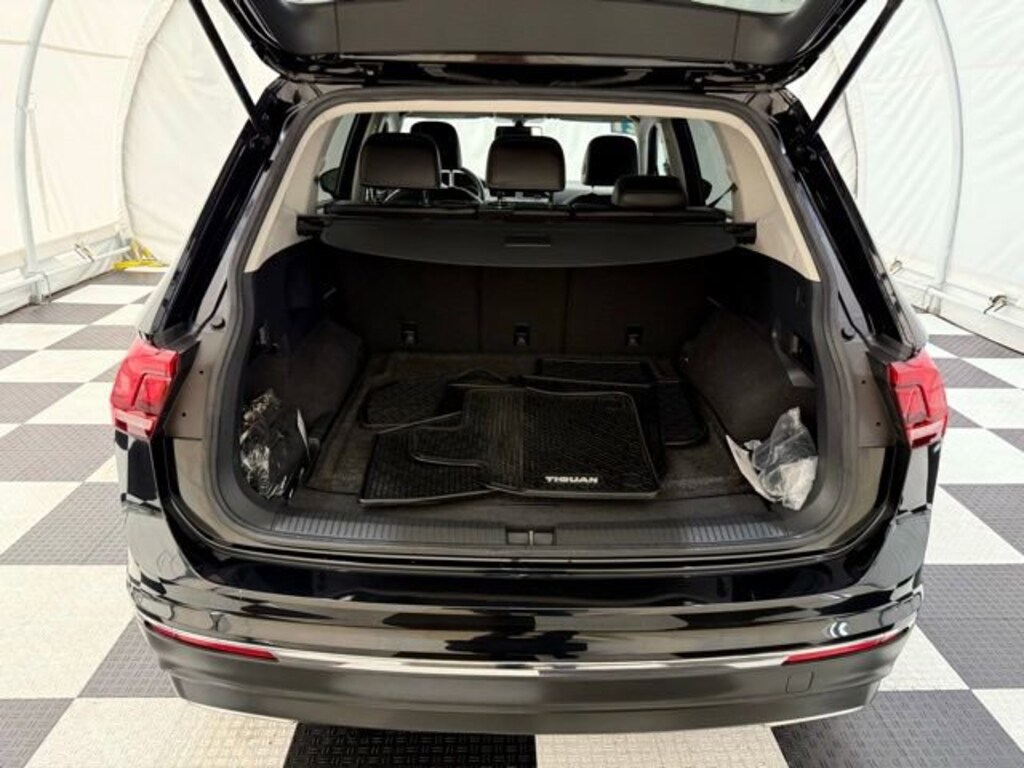 Used 2021 Volkswagen Tiguan SE