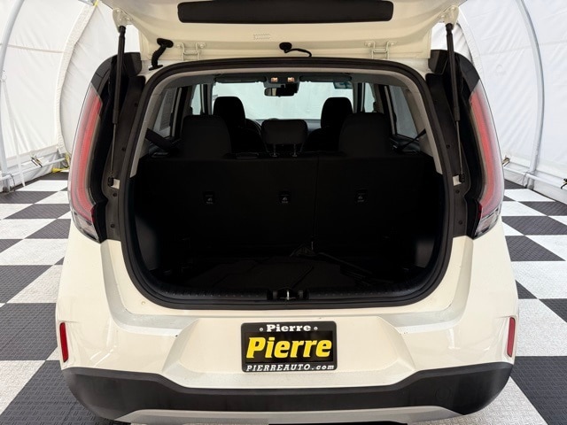 2023 Kia Soul LX photo 4