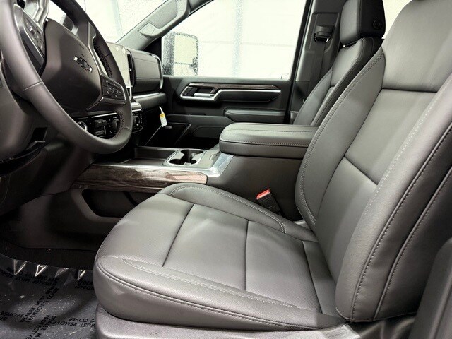 2026 Chevrolet Silverado 2500HD LTZ photo 4