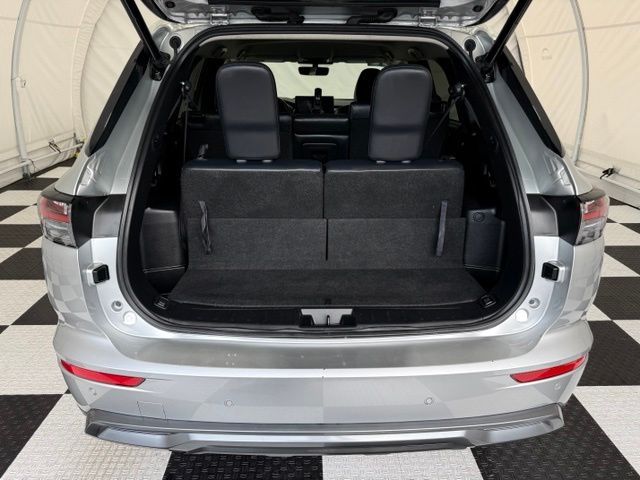 Used 2025 Mitsubishi Outlander SE SUV
