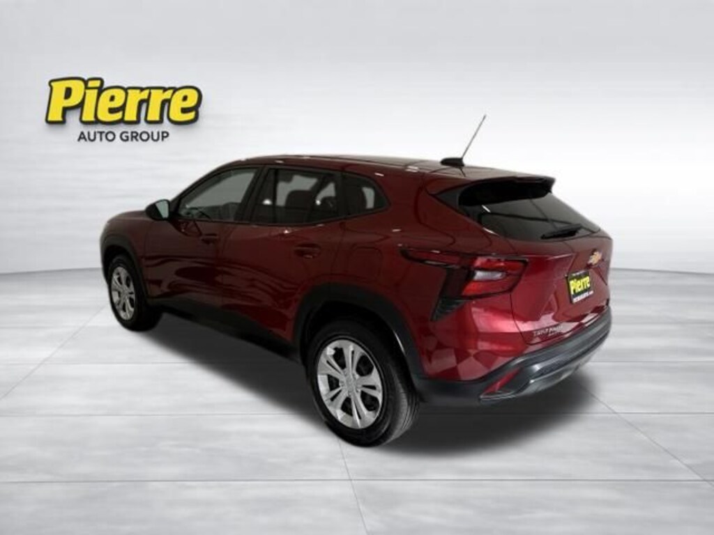 Used 2025 Chevrolet Trax LS SUV