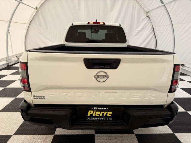 2024 Nissan Frontier S photo 2