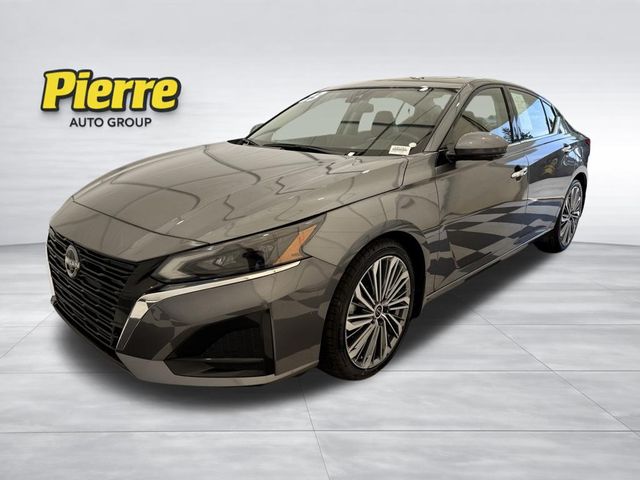 Used 2023 Nissan Altima 2.5 SL Sedan