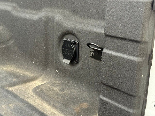 2024 Nissan Frontier S photo 3