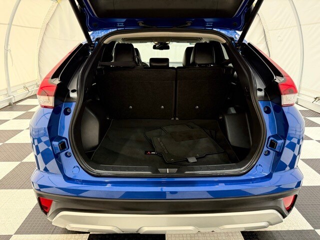 2025 Mitsubishi Eclipse Cross SE photo 4