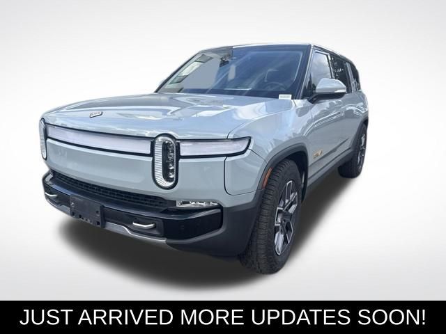  Rivian R1S