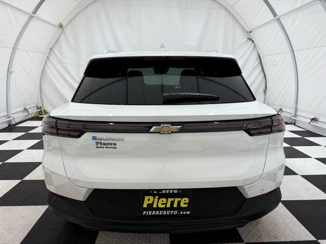 2026 Chevrolet Equinox EV 1LT photo 3