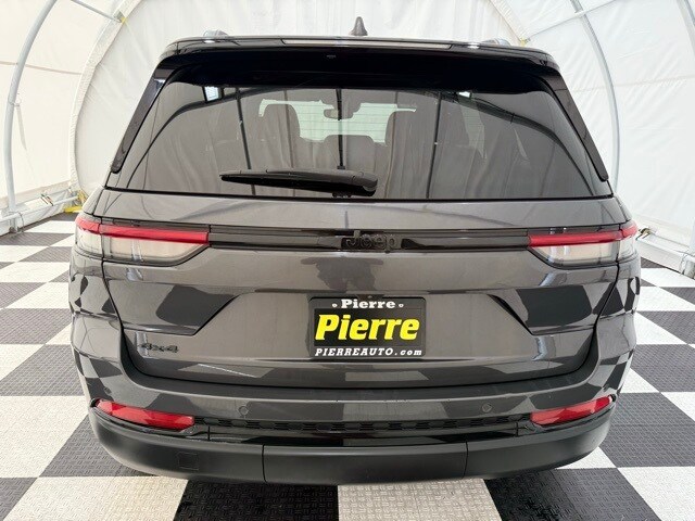 2023 Jeep Grand Cherokee Altitude X photo 3