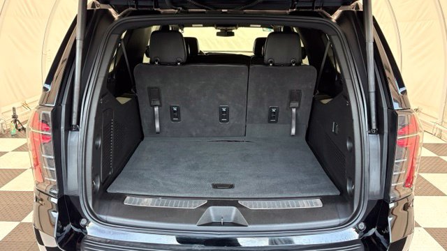 Used 2025 Chevrolet Suburban Z71 SUV