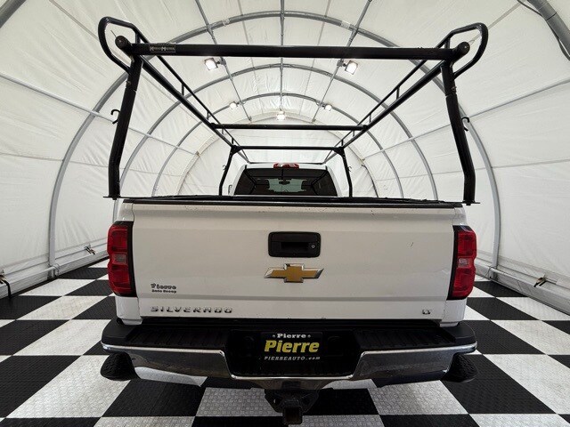 2017 Chevrolet Silverado 2500HD LT photo 2