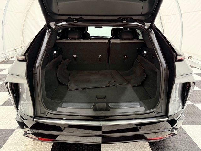 2024 Cadillac Lyriq Tech photo 4