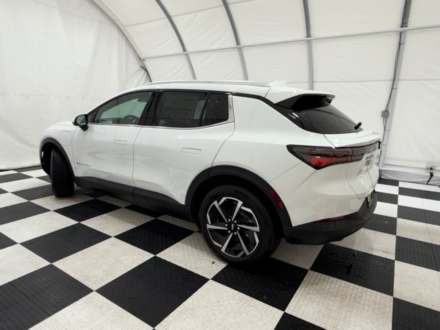 2026 Chevrolet Equinox EV 1LT photo 2