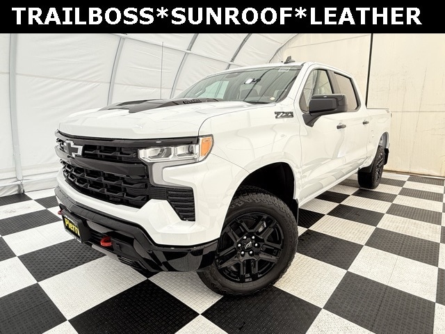 2026 Chevrolet Silverado 1500 LT Trail Boss photo 2