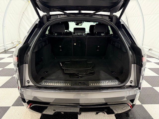 2023 Land Rover Range Rover Velar R-Dynamic S photo 4