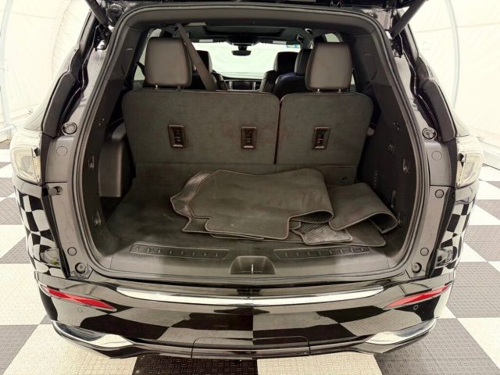Used 2023 Buick Enclave Avenir SUV