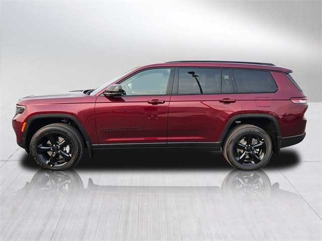 2025 Jeep Grand Cherokee Altitude X photo 2