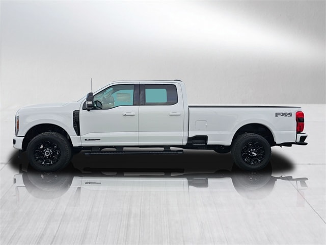 2025 Ford F-350 photo 3