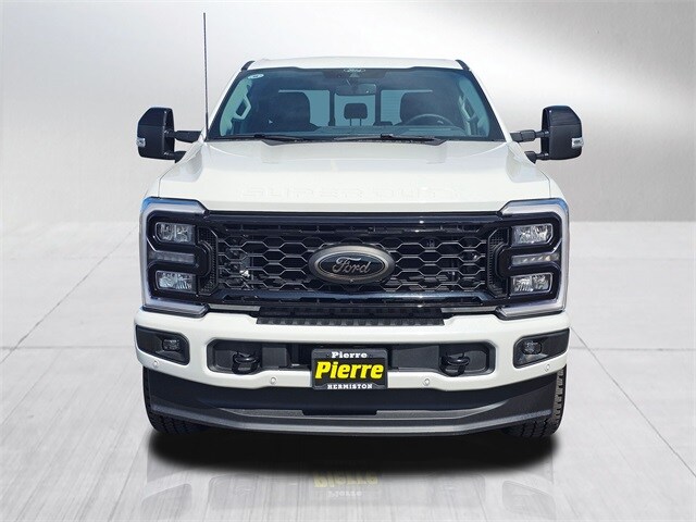 2025 Ford F-350 photo 4