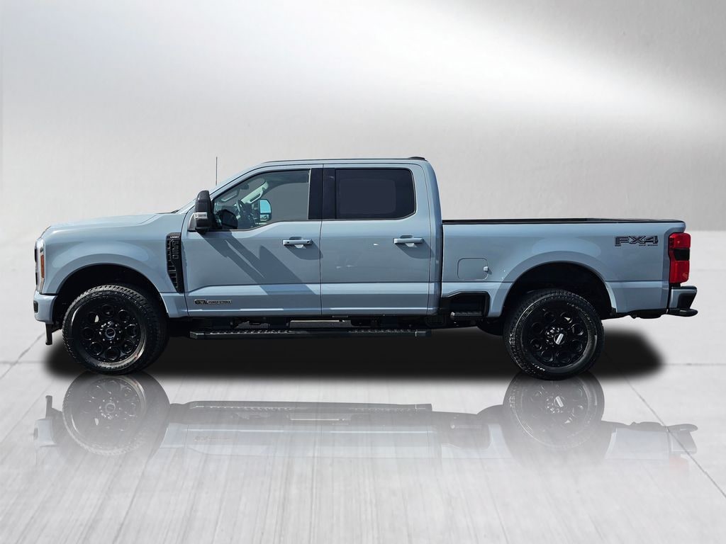 New 2025 Ford F-350 Lariat Truck Crew Cab
