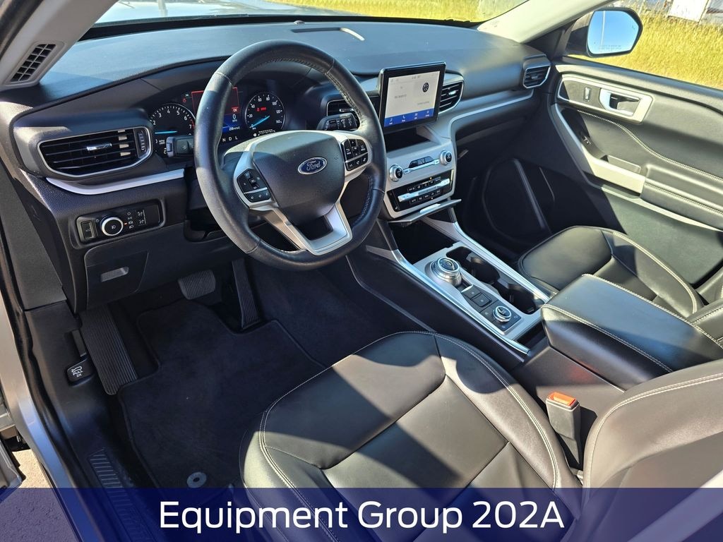 Used 2024 Ford Explorer XLT SUV