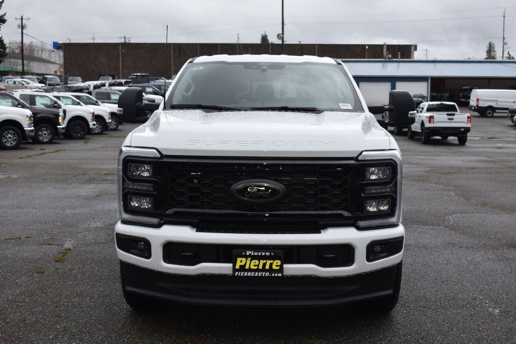 New 2026 Ford F-250 XLT Truck Crew Cab