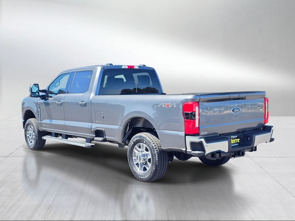 New 2026 Ford F-350 Lariat Truck Crew Cab