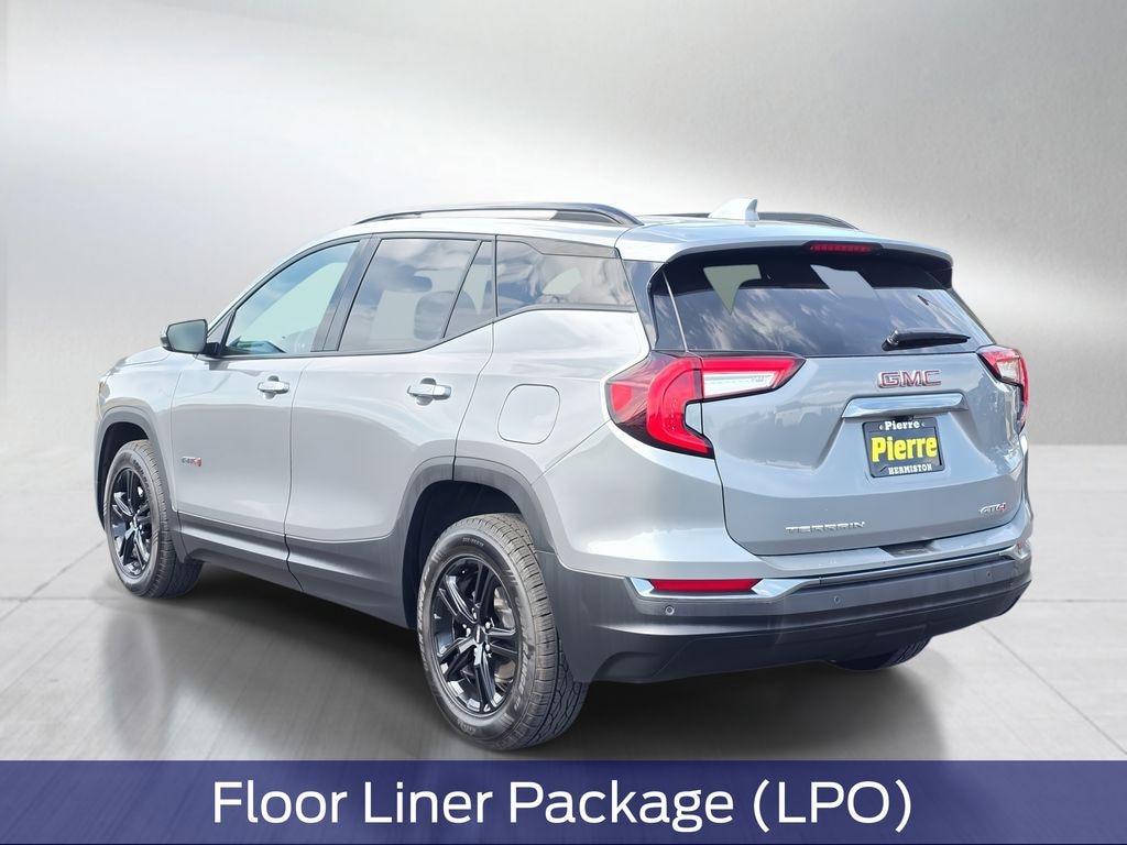 Used 2024 GMC Terrain AT4 SUV