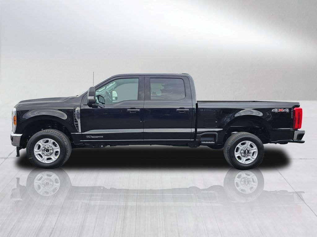 New 2026 Ford F-250 XLT Truck Crew Cab
