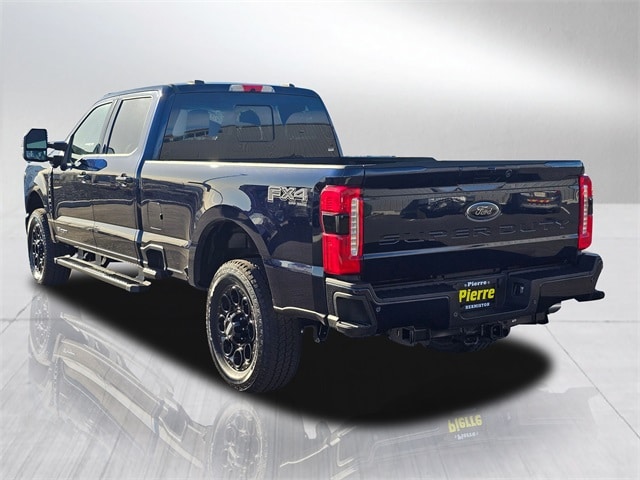 2025 Ford F-350 photo 3