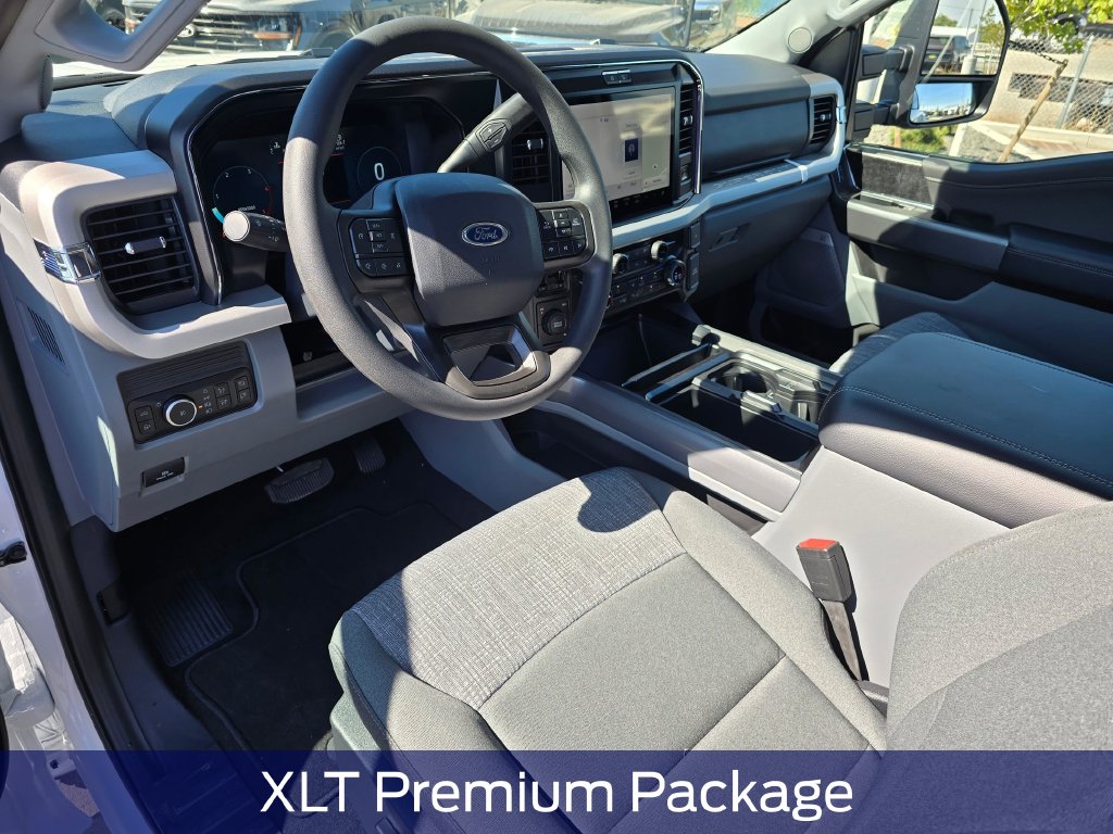 New 2026 Ford F-350 XLT Truck Crew Cab