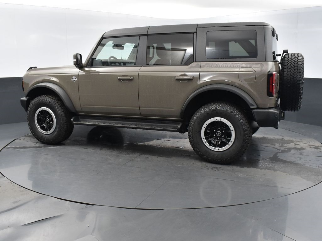 New 2025 Ford Bronco Outer Banks SUV