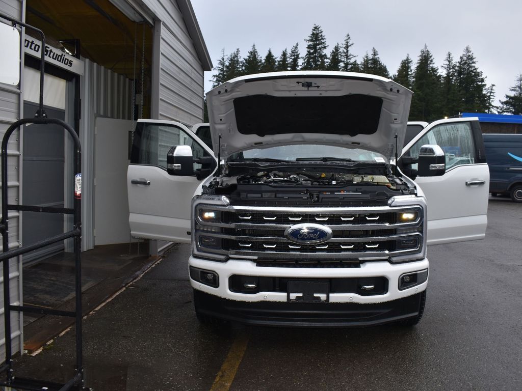 2024 Ford F-350 Super Duty Platinum - Photo 32