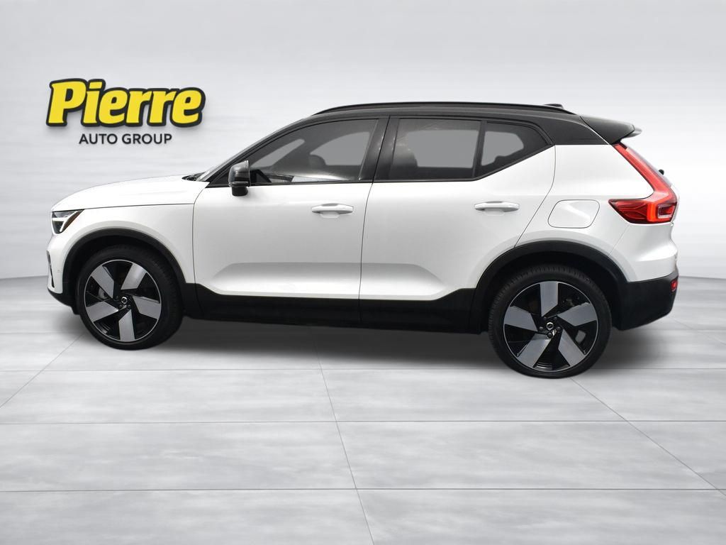 Used 2024 Volvo XC40 Plus with VIN YV4EH3HL4R2239418 for sale in Lynnwood, WA
